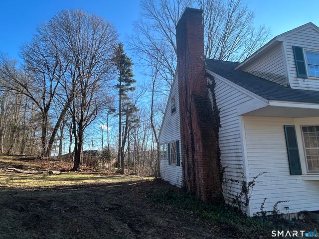 25 Joseph Road, Naugatuck, CT 06770