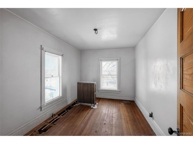 107 S 4th Ave, Brighton, CO 80601