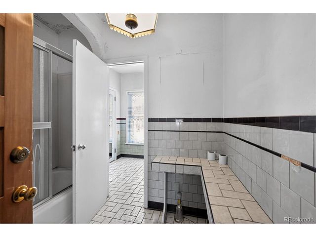 107 S 4th Ave, Brighton, CO 80601