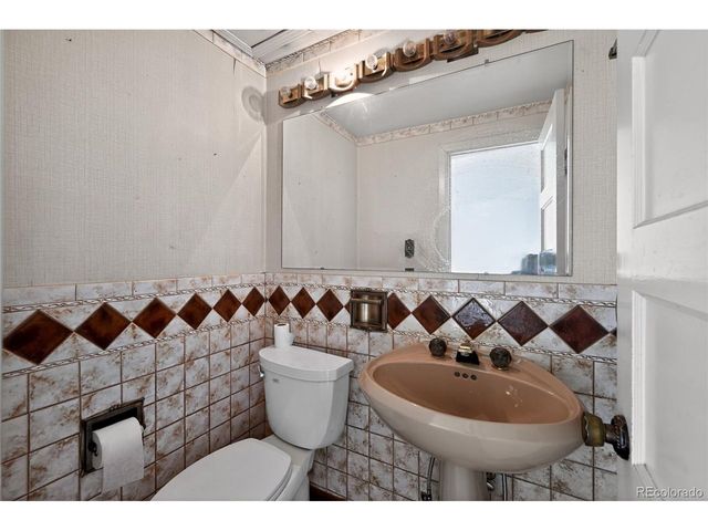 107 S 4th Ave, Brighton, CO 80601