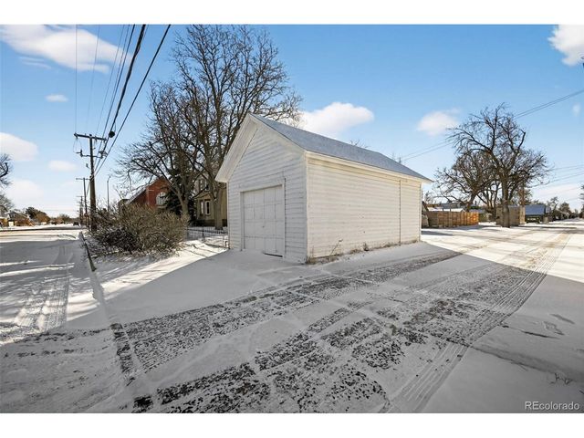 107 S 4th Ave, Brighton, CO 80601