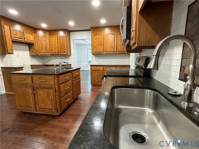 4603 Edenton Pl, Chester, VA 23831