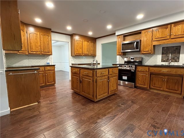 4603 Edenton Pl, Chester, VA 23831