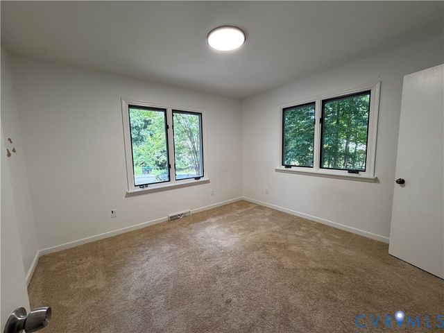 4603 Edenton Pl, Chester, VA 23831