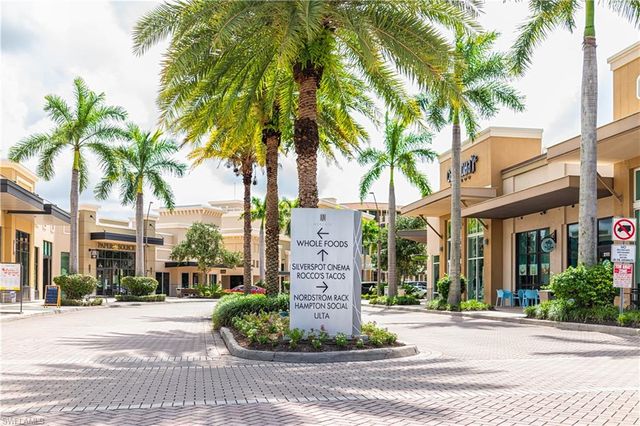 757 95th AVE N, Naples, FL 34108