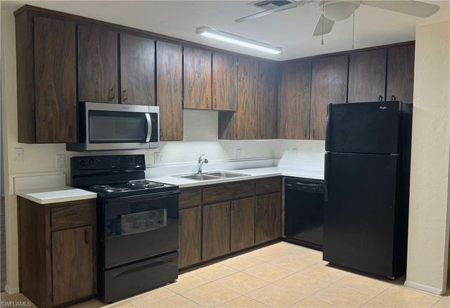 757 95th AVE N, Naples, FL 34108