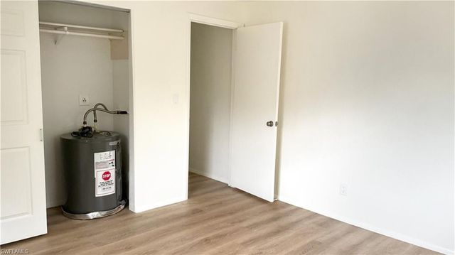 757 95th AVE N, Naples, FL 34108