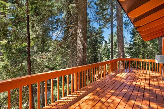 739 Lake Drive, Lake Arrowhead, CA 92385