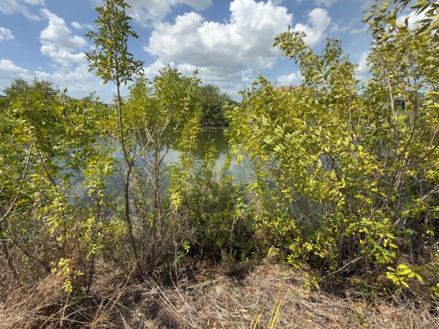 2206 NE 1ST PLACE, Cape Coral, FL 33909