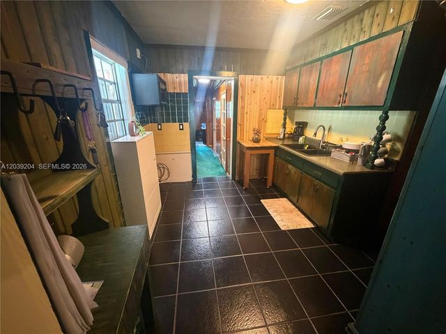 12150 SW 213th Ter, Miami, FL 33177