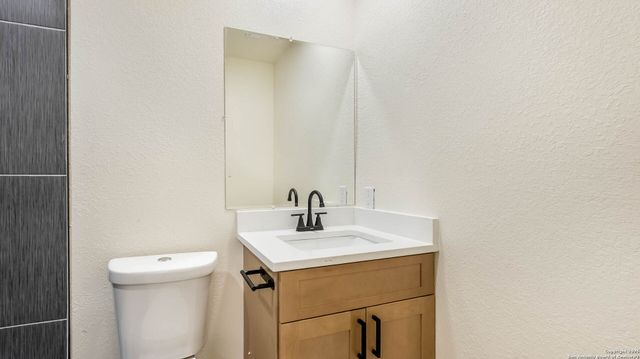 6335 Marrogot Run, San Antonio, TX 78233