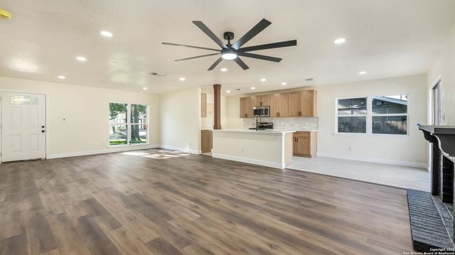 6335 Marrogot Run, San Antonio, TX 78233