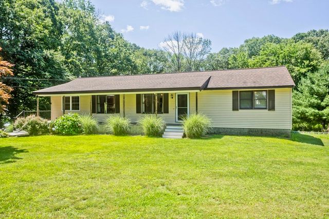 37 Cooper Rd, Northbridge, MA 01534