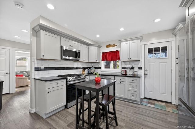 2934 Dahlia Avenue, Baldwin, NY 11510