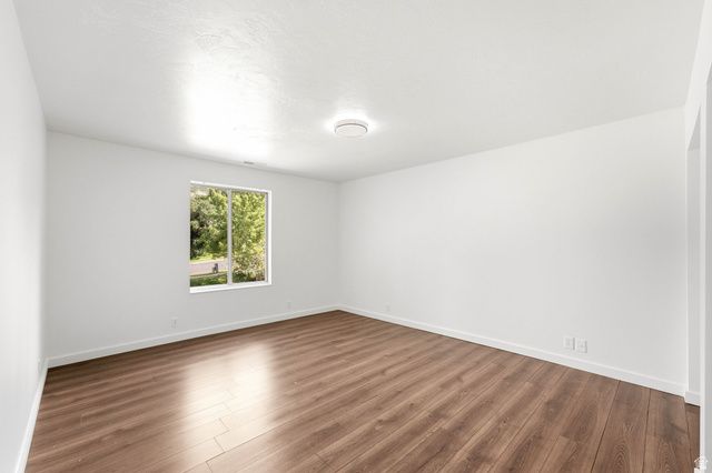 2902 S 650 E, Bountiful, UT 84010