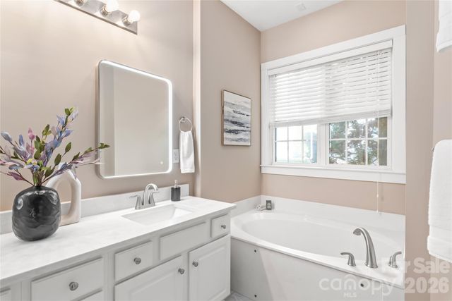 2208 Henery Tuckers Court, Charlotte, NC 28270