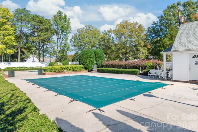 2208 Henery Tuckers Court, Charlotte, NC 28270