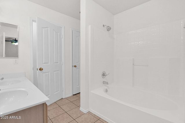 8842 E PORTOBELLO Avenue, Mesa, AZ 85212