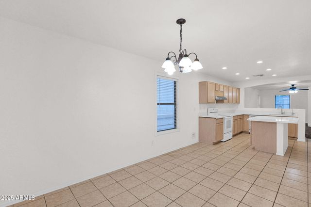 8842 E PORTOBELLO Avenue, Mesa, AZ 85212