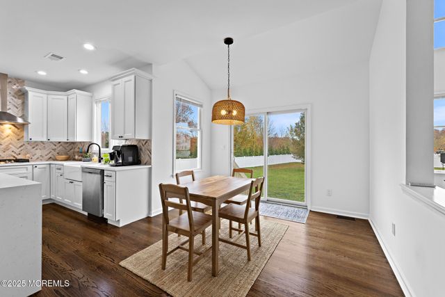 5 Willow Court, Stafford, NJ 08050