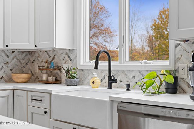 5 Willow Court, Stafford, NJ 08050