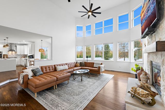 5 Willow Court, Stafford, NJ 08050