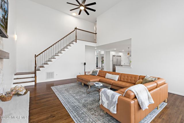 5 Willow Court, Stafford, NJ 08050