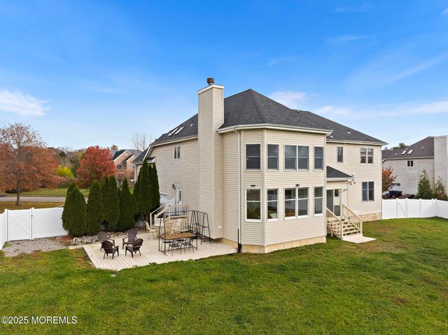 5 Willow Court, Stafford, NJ 08050