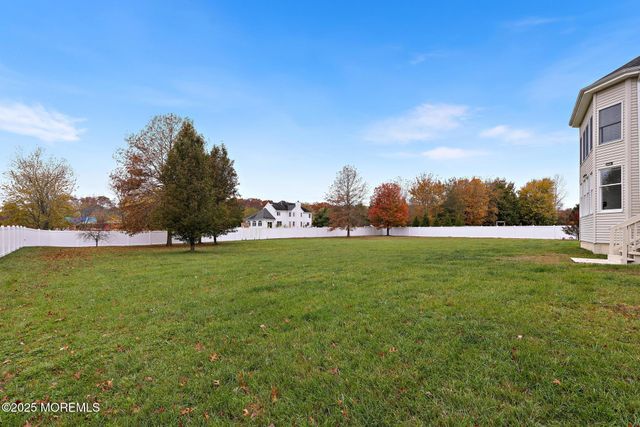 5 Willow Court, Stafford, NJ 08050