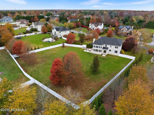 5 Willow Court, Stafford, NJ 08050