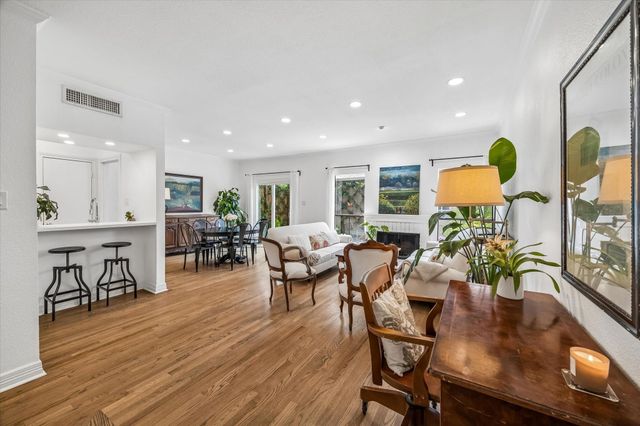 701 Bering Drive 1501, Houston, TX 77057