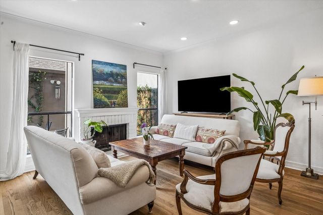 701 Bering Drive 1501, Houston, TX 77057