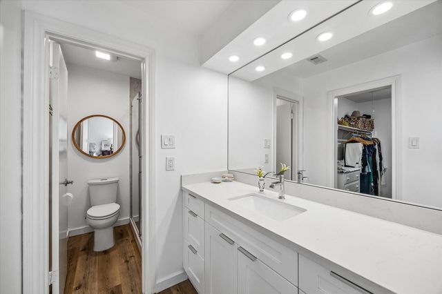 701 Bering Drive 1501, Houston, TX 77057