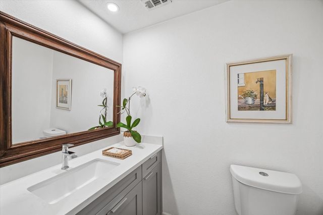 701 Bering Drive 1501, Houston, TX 77057
