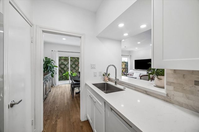 701 Bering Drive 1501, Houston, TX 77057