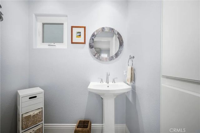 1713 Electric Avenue, Seal Beach, CA 90740