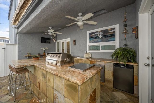 1713 Electric Avenue, Seal Beach, CA 90740