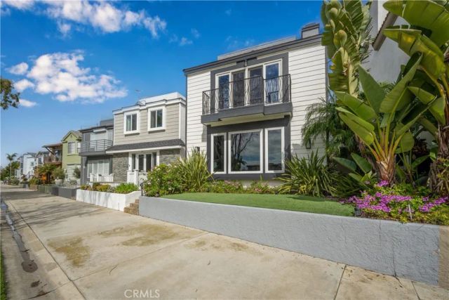 1713 Electric Avenue, Seal Beach, CA 90740