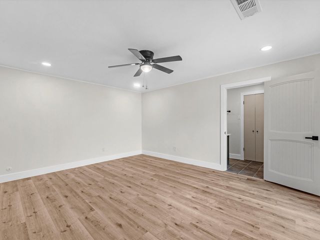 8511 De Moss Drive, Houston, TX 77036