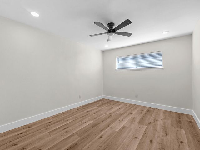 8511 De Moss Drive, Houston, TX 77036
