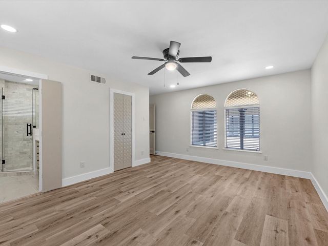 8511 De Moss Drive, Houston, TX 77036