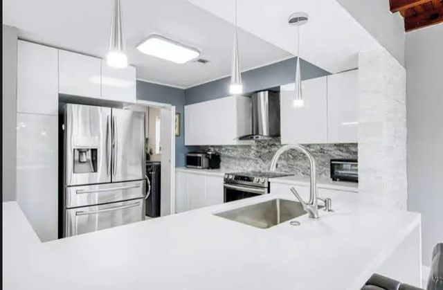 1905 N 45th Avenue, Hollywood, FL 33021