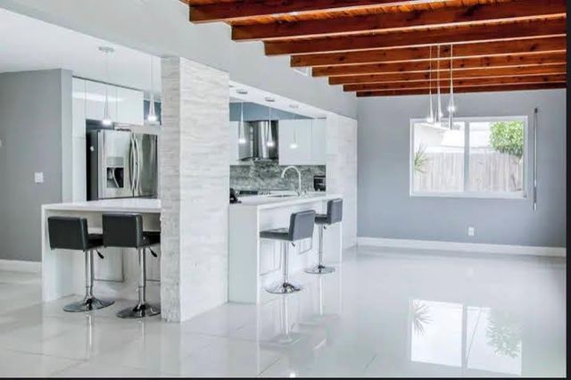 1905 N 45th Avenue, Hollywood, FL 33021