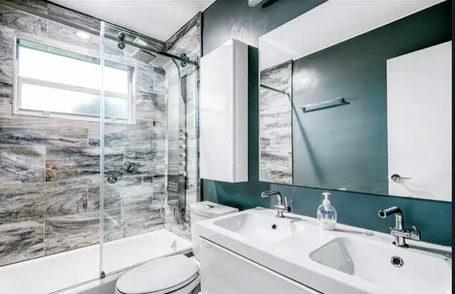 1905 N 45th Avenue, Hollywood, FL 33021