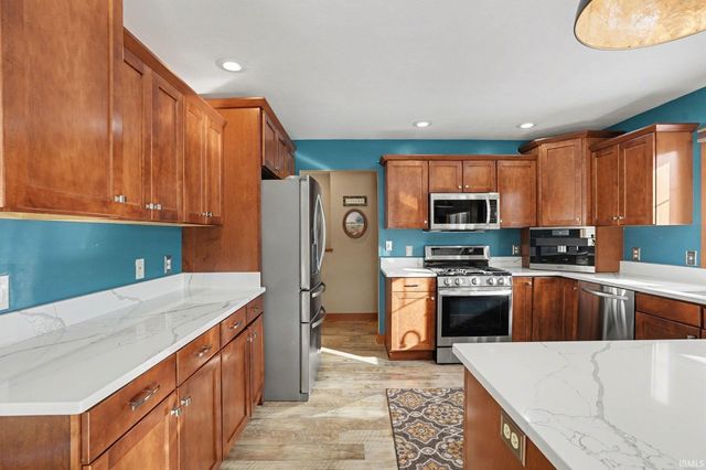 59589 Walton Drive, Elkhart, IN 46517