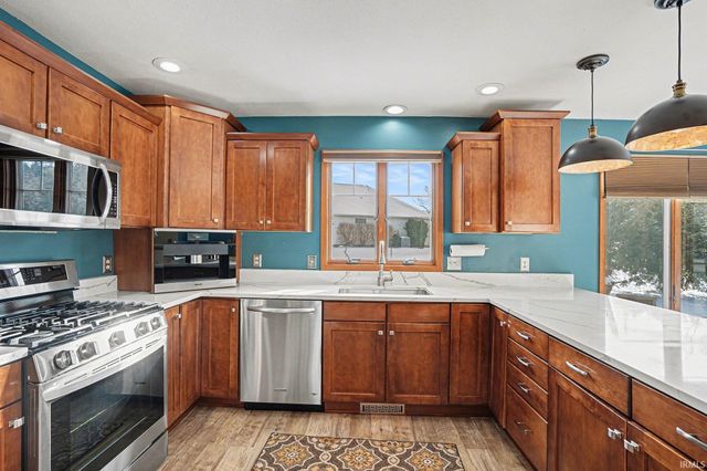 59589 Walton Drive, Elkhart, IN 46517