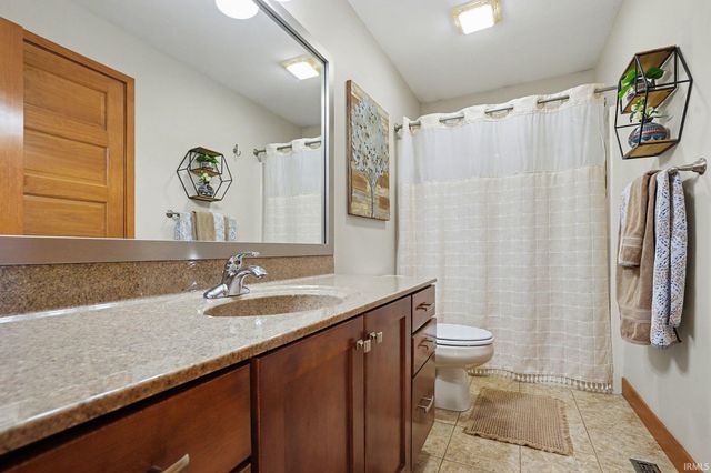 59589 Walton Drive, Elkhart, IN 46517