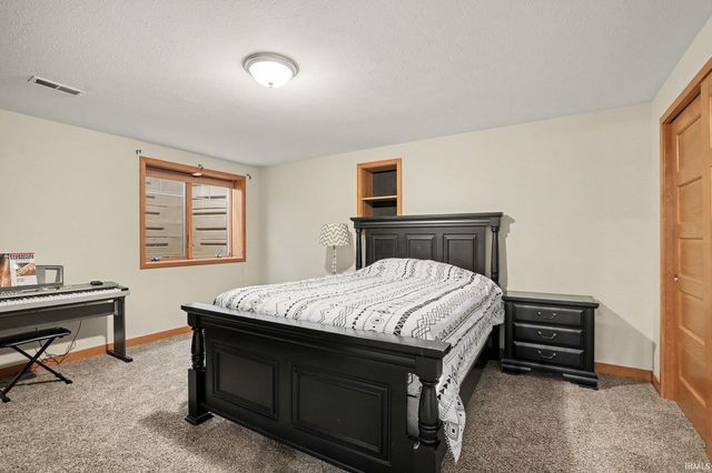 59589 Walton Drive, Elkhart, IN 46517