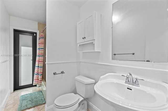 7070 NW 21st St 0, Sunrise, FL 33313