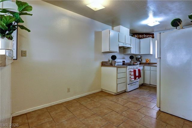 1721 Cordoba Lane, Las Vegas, NV 89108